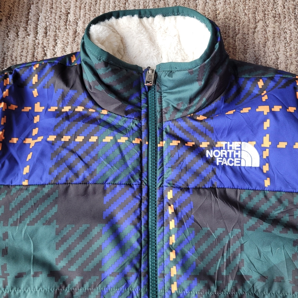 THE NORTH FACE REVERSIBLE  WINTER FALL JACKET PLUSH LINER PURPLE GREEN GIRLS 12 - Picture 9 of 16